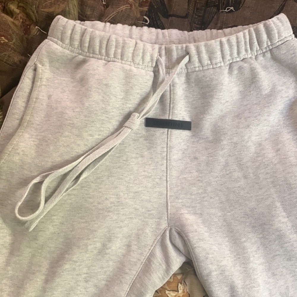 Essentials Sweatsuit Top&Bottom - Picture 3 of 6